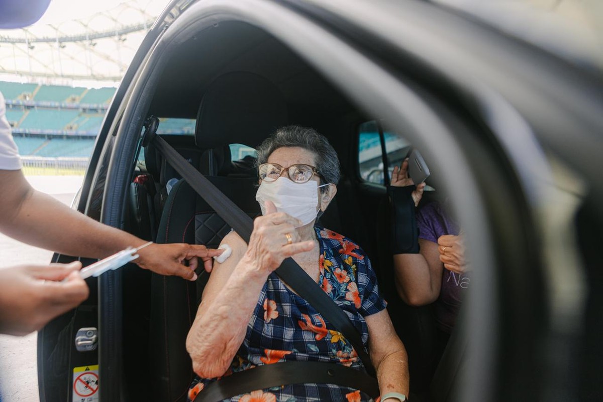 Salvador tem baixa adesão da 3ª dose da vacina contra Covid-19 e apenas 22% do público habilitado é imunizado