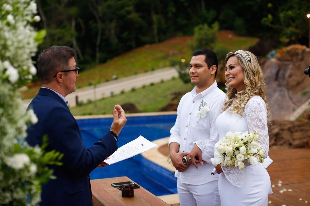 Andressa Urach e Thiago Lopes se casam em cerimônia íntima, sem convidados (Foto:  Bruno Dias)