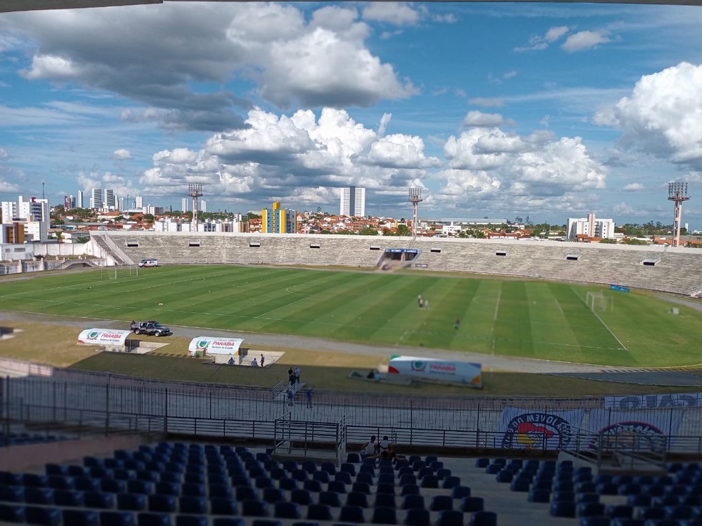 Estádio Amigão ainda não recebeu nenhuma partida da 2ª divisão do Paraibano — Foto: Expedito Madruga / ge