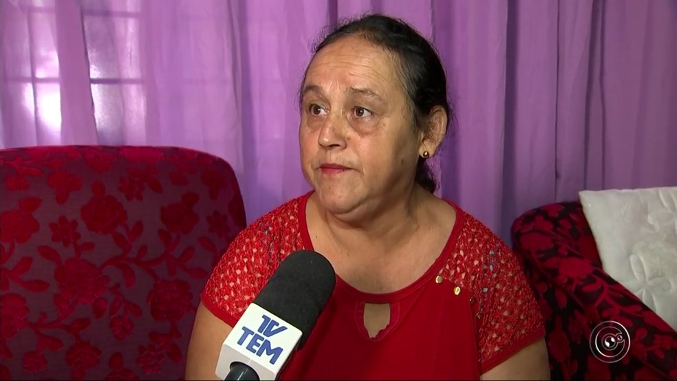 Golpistas pediram mais de R$ 2 mil para dona de casa (Foto: TV TEM/Reprodução)