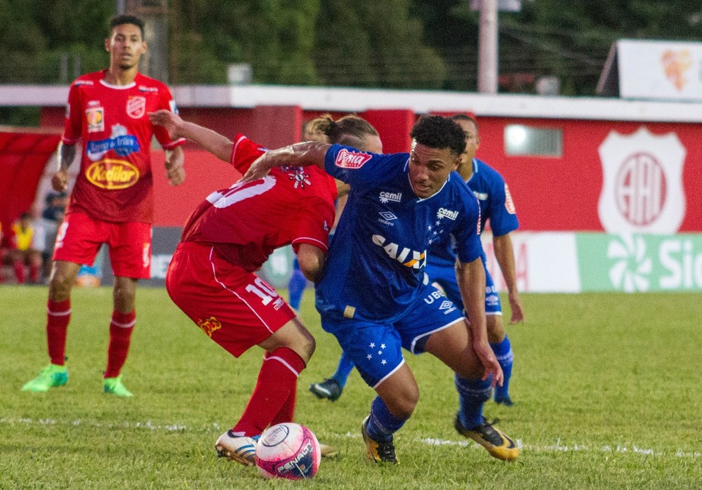 Líder da chave, Cruzeiro encara Nova Iguaçu-RJ de olho na 2ª fase da Copa SP
