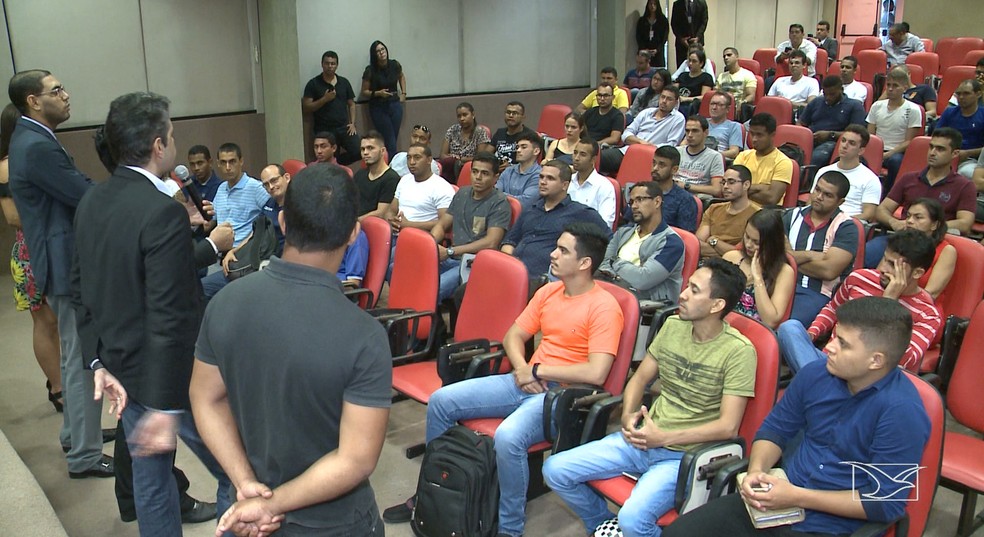 Audiência pública foi realizada na OAB-MA na tentativa de ajudar os concursados da PM que não foram nomeados no Maranhão — Foto: Reprodução/TV Mirante
