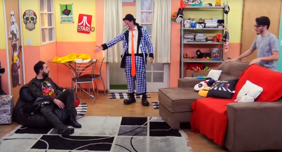Reprodução do episódio "O Velho da Capa" no programa Condomínio do Tubinho — Foto: Reprodução