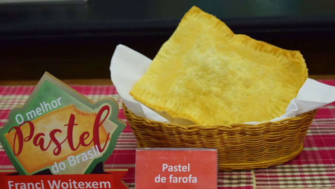 Pães e salgados > O Melhor Pastel do Brasil Pães e salgados Receitas