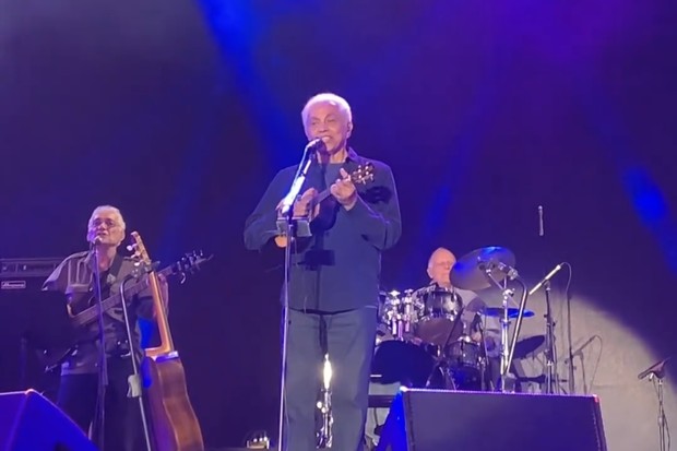 Paulinho da Viola se apresentou no Festival Turá, em São Paulo, neste sábado (02) (Foto: Reprodução / Instagram)