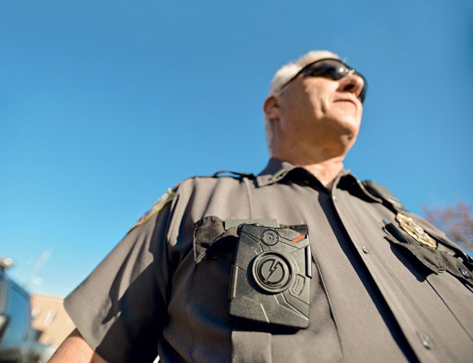 Diga xis: câmeras intimidam tanto policiais quanto criminosos (Foto: Michael Holahan/ The Augusta Chronicle/ ZUMA Wire)