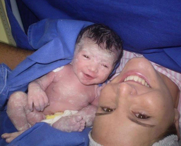 Foto de bebê sorrindo (Foto: Reprodução 9gag)