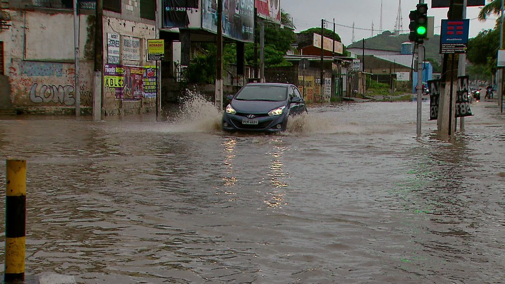 Pernambuco tem alerta para chuvas moderadas a fortes em três regiões |  Pernambuco | G1