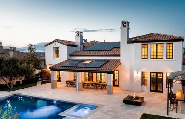 Kylie Jenner coloca sua primeira casa à venda por R$ 10 milhões (Foto: Reprodução)