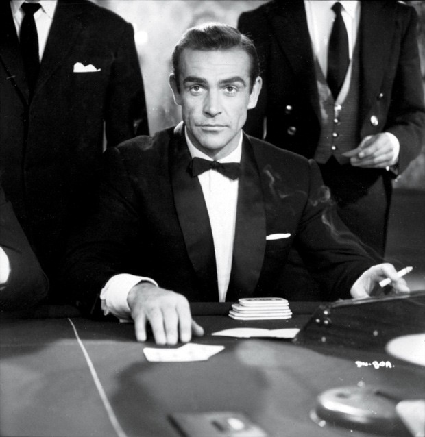 Sean Connery em '007 Contra o Satânico Dr. No' com smoking da Savile Row (Foto: Divulgação)