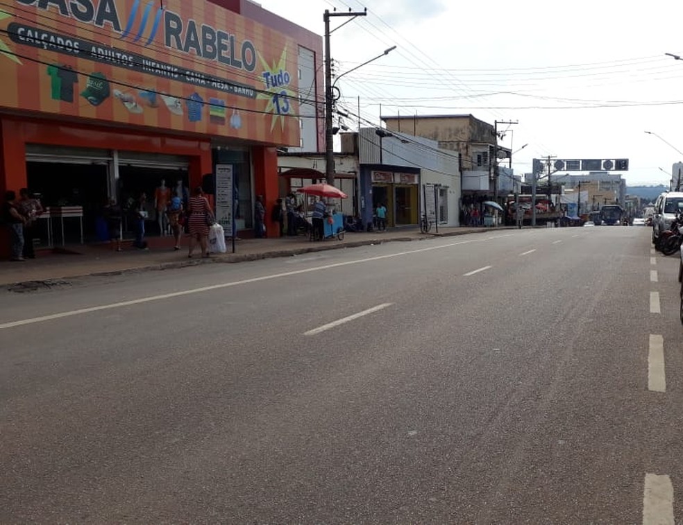 Avenida Sete de Setembro, região central de Porto Velho.  — Foto: Pedro Bentes/G1