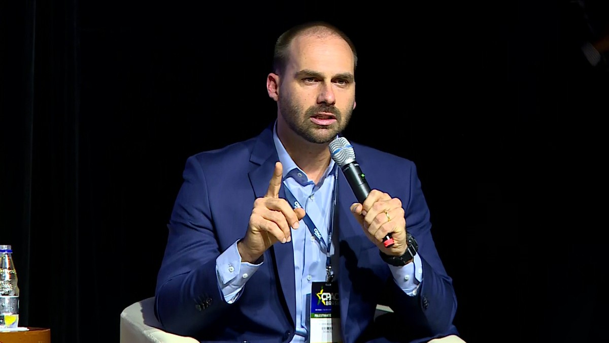 Eduardo Bolsonaro diz que presidente não pode estar sujeito à 'bipolaridade' de líder do PSL