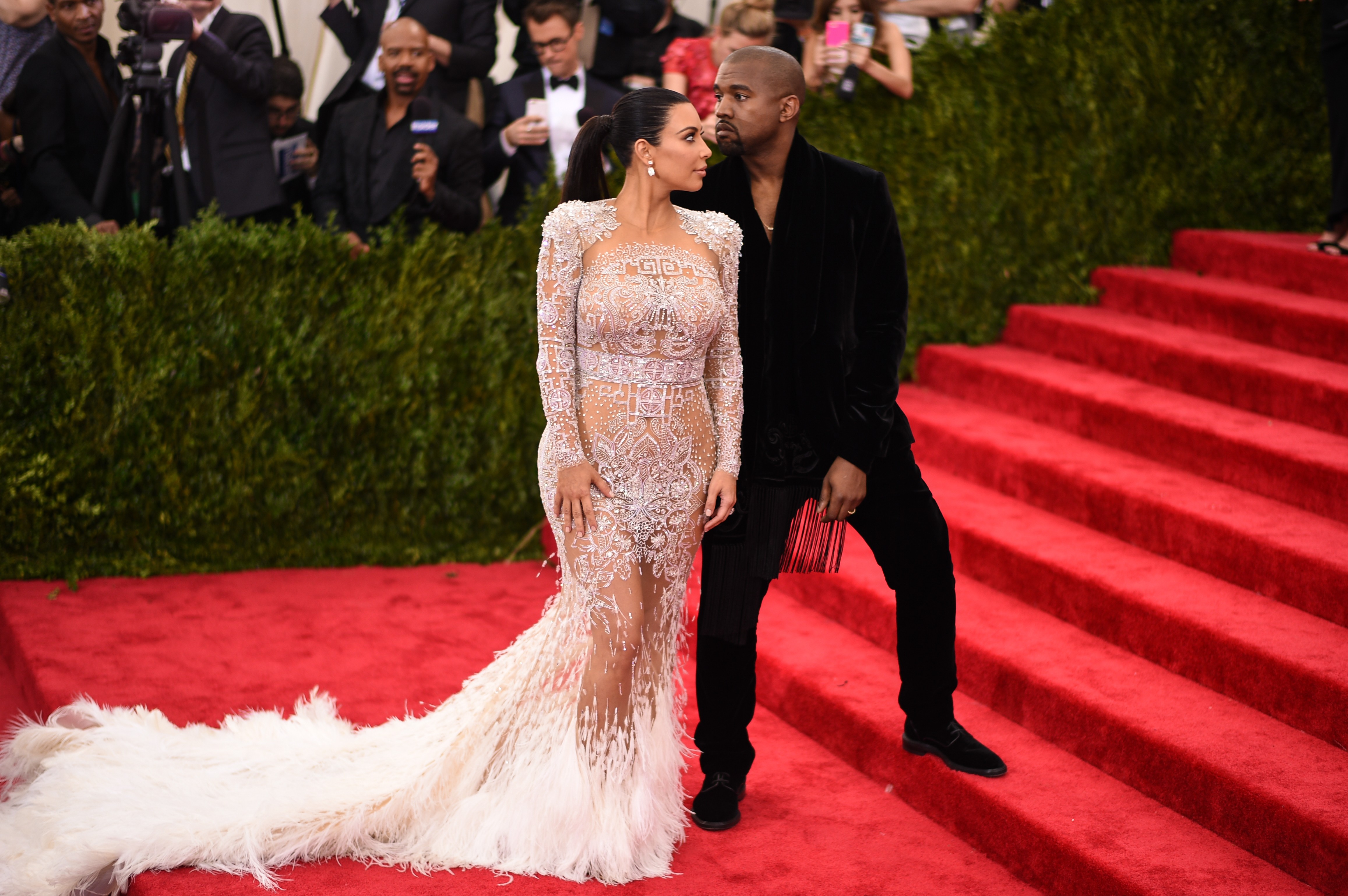 Kim Kardashian e Kanye West no MET Gala (Foto: Getty Images)