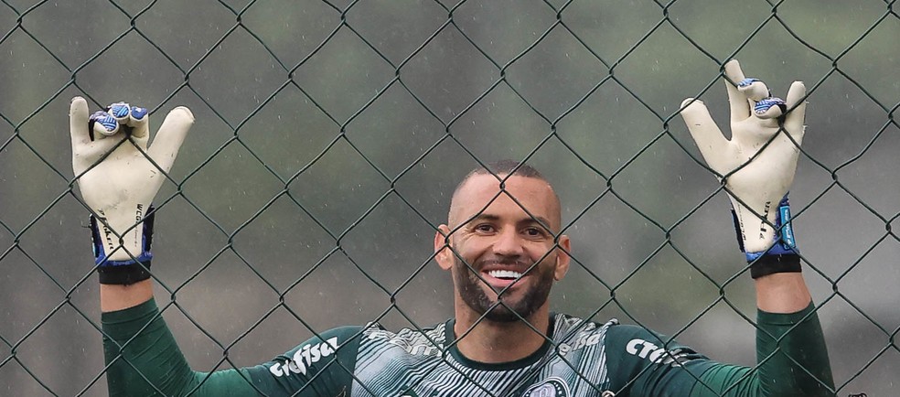 Perto da Copa, Weverton lidera a defesa menos vazada do Brasil de olho em oitavo título no Palmeiras