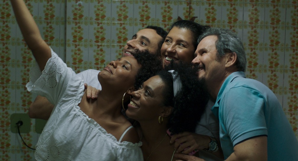 Elenco de 'Três verões' — Foto: Divulgação/Vitrine Filmes