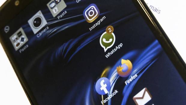 whatsapp, celular, smartphone,  (Foto: Marcello Casal Jr/Agência Brasil)