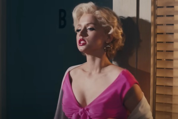 Ana de Armas no papel de Marilyn Monroe para Blonde (2022) (Foto: Reprodução/YouTube)