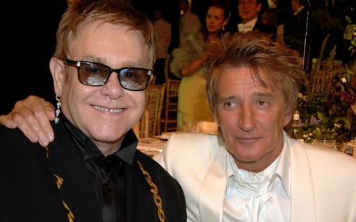 Rod Stewart fala como rompeu a amizade de anos com Elton John