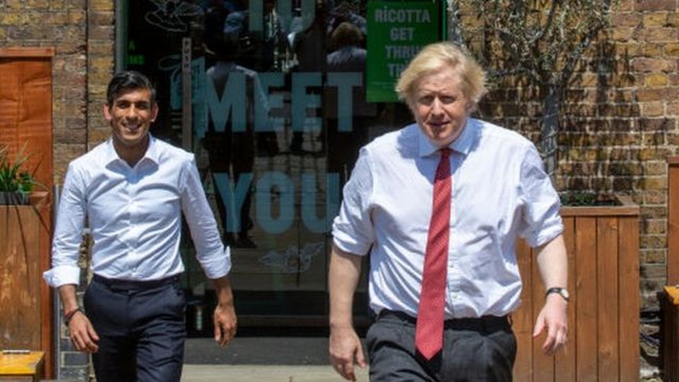 Rishi Sunak foi ministro da Economia no governo de Boris Johnson e precisou lidar com os desafios da pandemia da Covid-19 — Foto: Getty Images via BBC