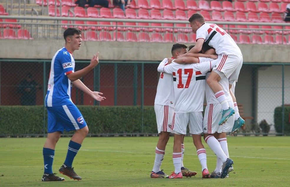Sub-20: São Paulo goleia o Nacional e se classifica no Paulistão