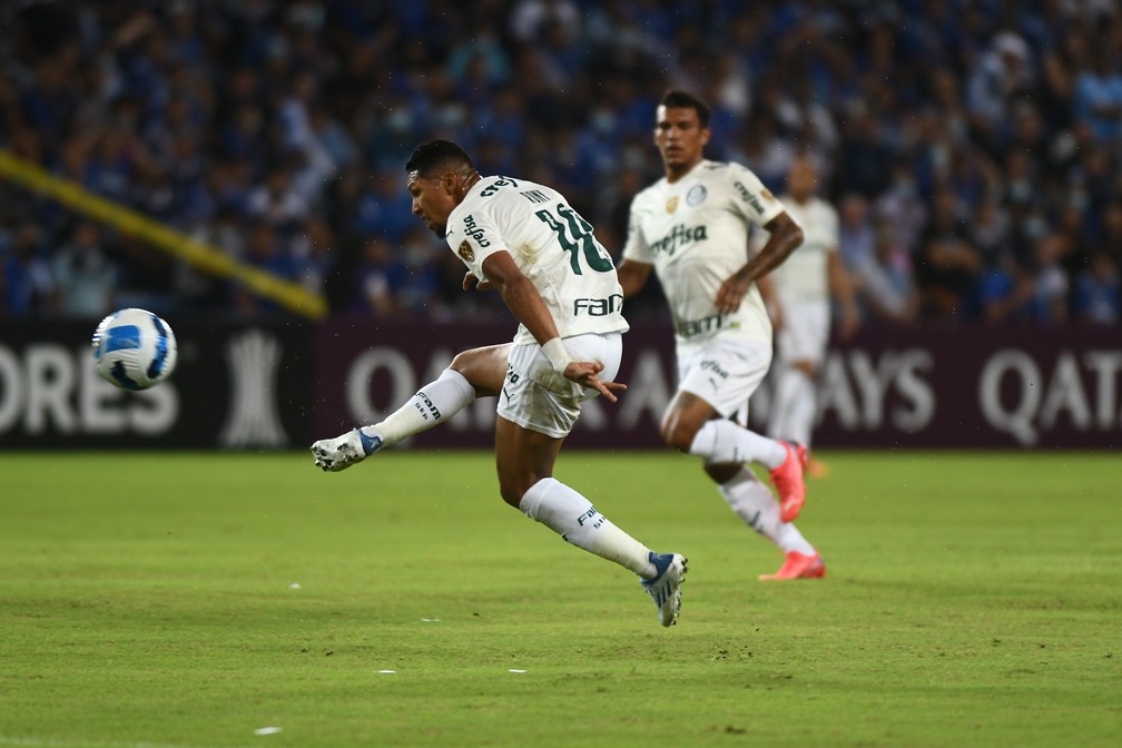 Rony em Emelec x Palmeiras � Foto: Staff Images / CONMEBOL