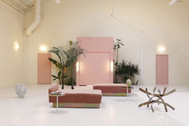 Na tendência: marmorite e rosa claro são destaque neste estúdio em Madri (Foto: Antártica Estudio/Divulgação)
