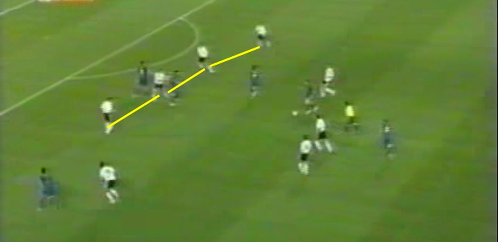 A linha de defesa da Alemanha na Copa de 2006 (Foto: Leonardo Miranda)