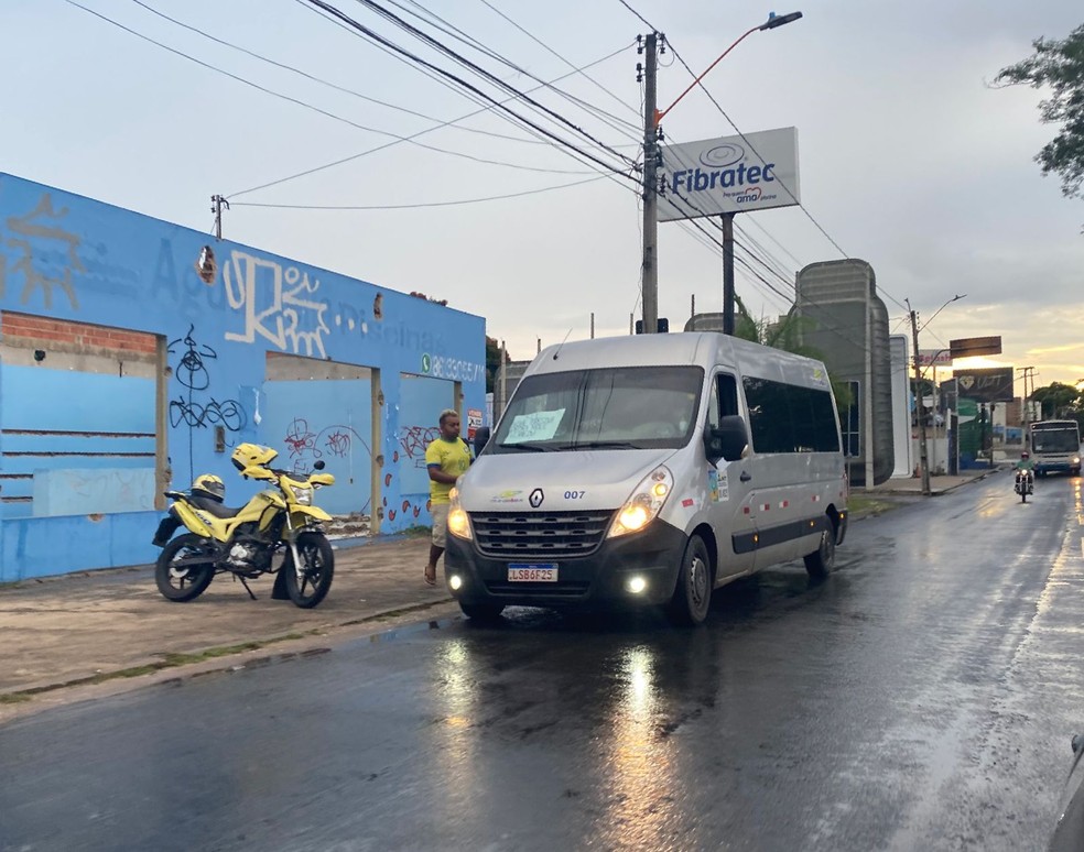 Greve do transporte chega ao 5º dia em Teresina com faixas exclusivas de ônibus liberadas e população recorrendo a alternativos  — Foto: Maria Romero/g1