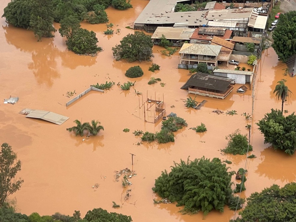 Mário Campos, na Grande BH, é uma das cidades castigadas pela chuva — Foto: Gabriele Lanza/TV Globo