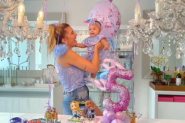 Lore Improta comemora 5 meses da filha Liz (Foto: Instagram/Reprodução)