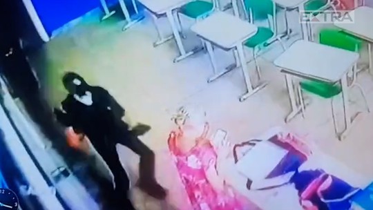 Aluna que viu professora ser morta revela que agressor desferiu ofensas racistas, se envolveu em brigas e fez ameaças dias antes do crime em SP