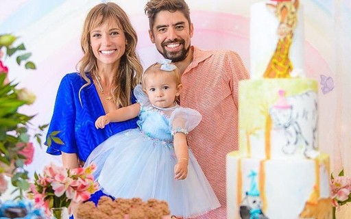 Juliana Didone faz festa para celebrar aniversário de 1 ano da filha