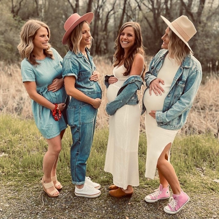 Quatro irmãs darão à luz com um mês de diferença cada uma (Foto: reprodução/instagram)