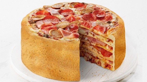 Por enquanto o bolo de pizza está ganhando a votação das invenções da Boston Pizza (Foto: Divulgação)