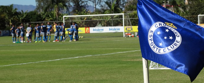 Élber é examinado, e Alisson fica fora do treino desta 2ª feira no Cruzeiro