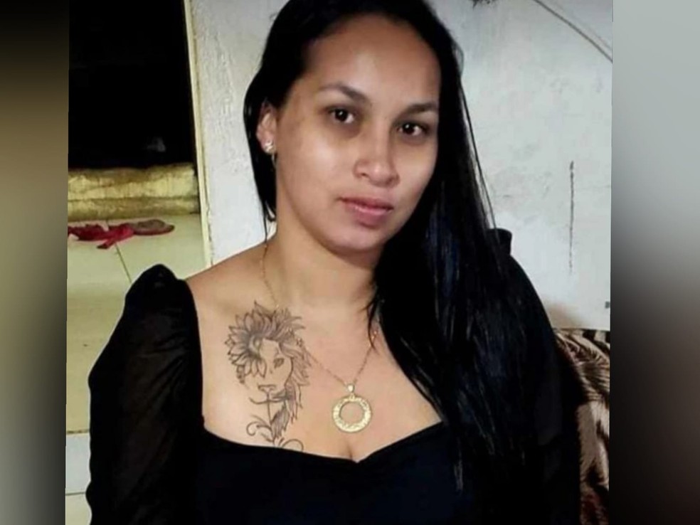 Erika Cristina Pereira, 22 anos, foi morta a facadas em casa na cidade de Quiterianópolis, no interior do Ceará. — Foto: Arquivo pessoal