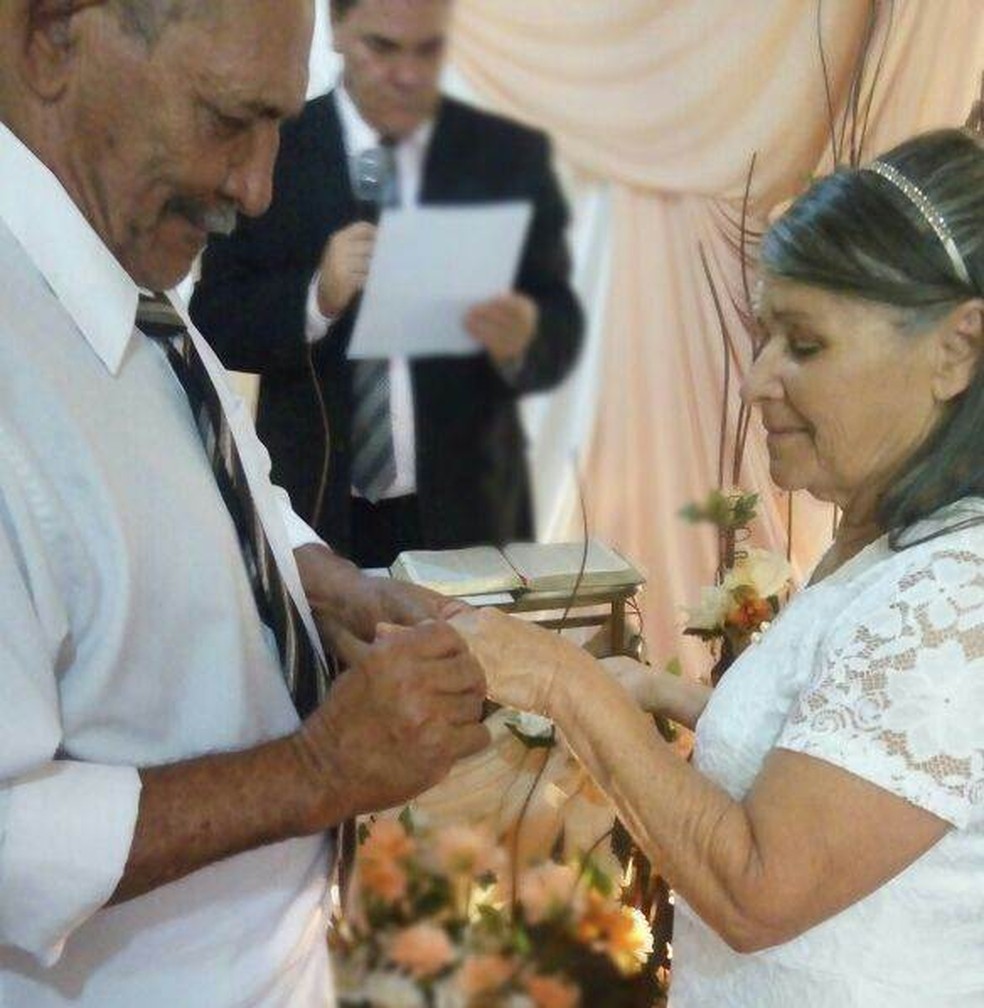 Idosos se casaram no civil e no religioso em janeiro deste ano (Foto: Thallita Simone/Arquivo pessoal)