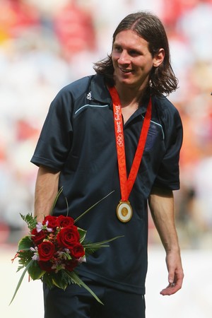 Lionel Messi Argentina medalha de ouro 2008 Pequim (Foto: Getty Images)