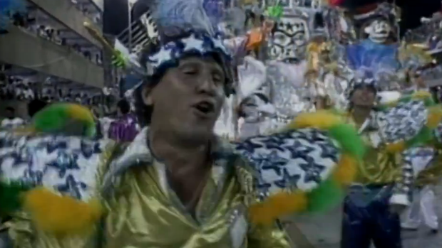 Zico troca Beija-Flor por Imperatriz e diz que no carnaval vale virar a casaca