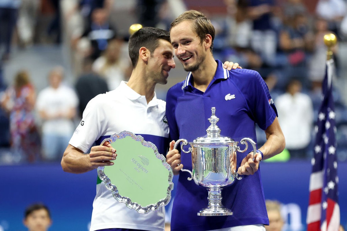 Medvedev comemora título do US Open e aponta Djokovic como o "melhor da