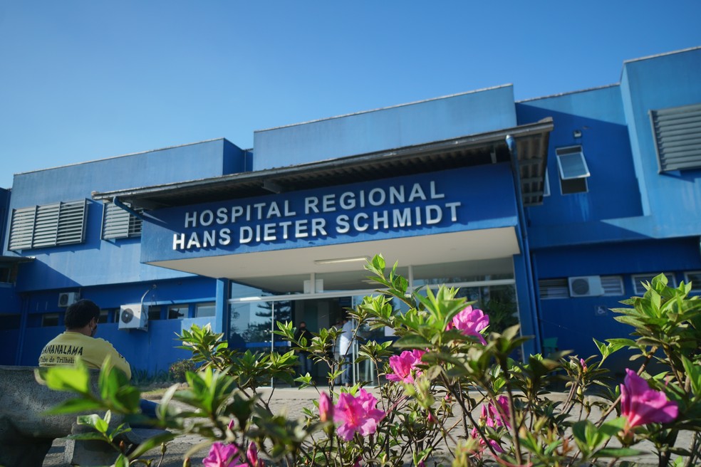Hospital Regional Hans Dieter Schimidt é um dos maiores da região Norte de SC — Foto: Secom SC/Divulgação 