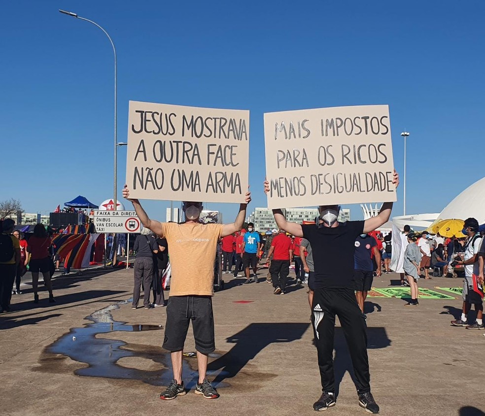manifestantes protestam contra bolsonaro em brasilia distrito federal g1