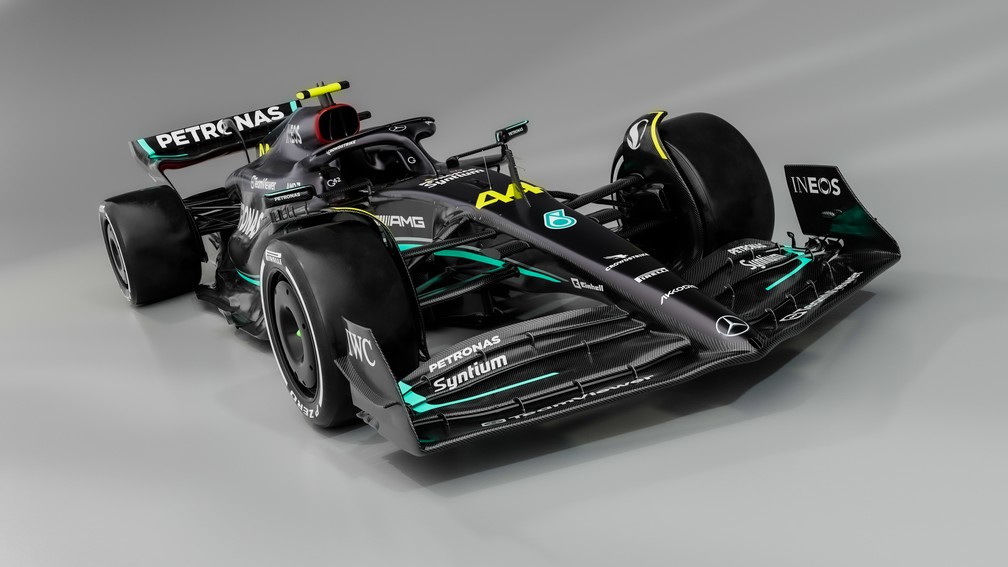 O novo Mercedes-AMG F1 W14 E Performance, carro da equipe alemã para a temporada 2023 da Fórmula 1 — Foto: Mercedes-AMG