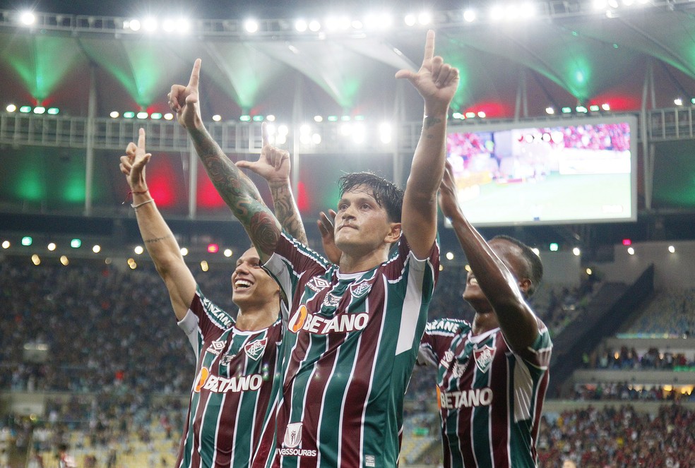 Germán Cano comemora o segundo gol sobre o Flamengo no primeiro jogo da final do Carioca — Foto: André Durão/ge