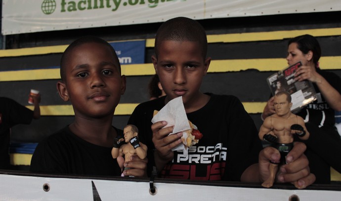 Dia das Crianças UFC Faixa Preta de Jesus (Foto: Adriano Albuquerque) Dia das Crianças UFC Faixa Preta de Jesus (Foto: Adriano Albuquerque)