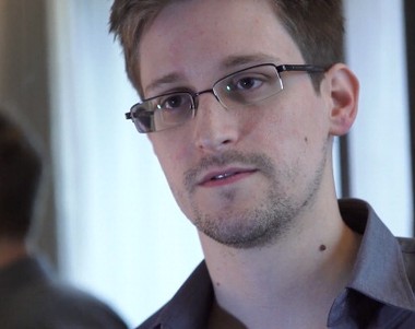 Edward Snowden, ex-técnico da CIA e ex-consultor da Agência Nacional de Inteligência (NSA) que assumiu o vazamento de dados de ciberespionagem nos Estados Unidos (Foto: Getty Images)