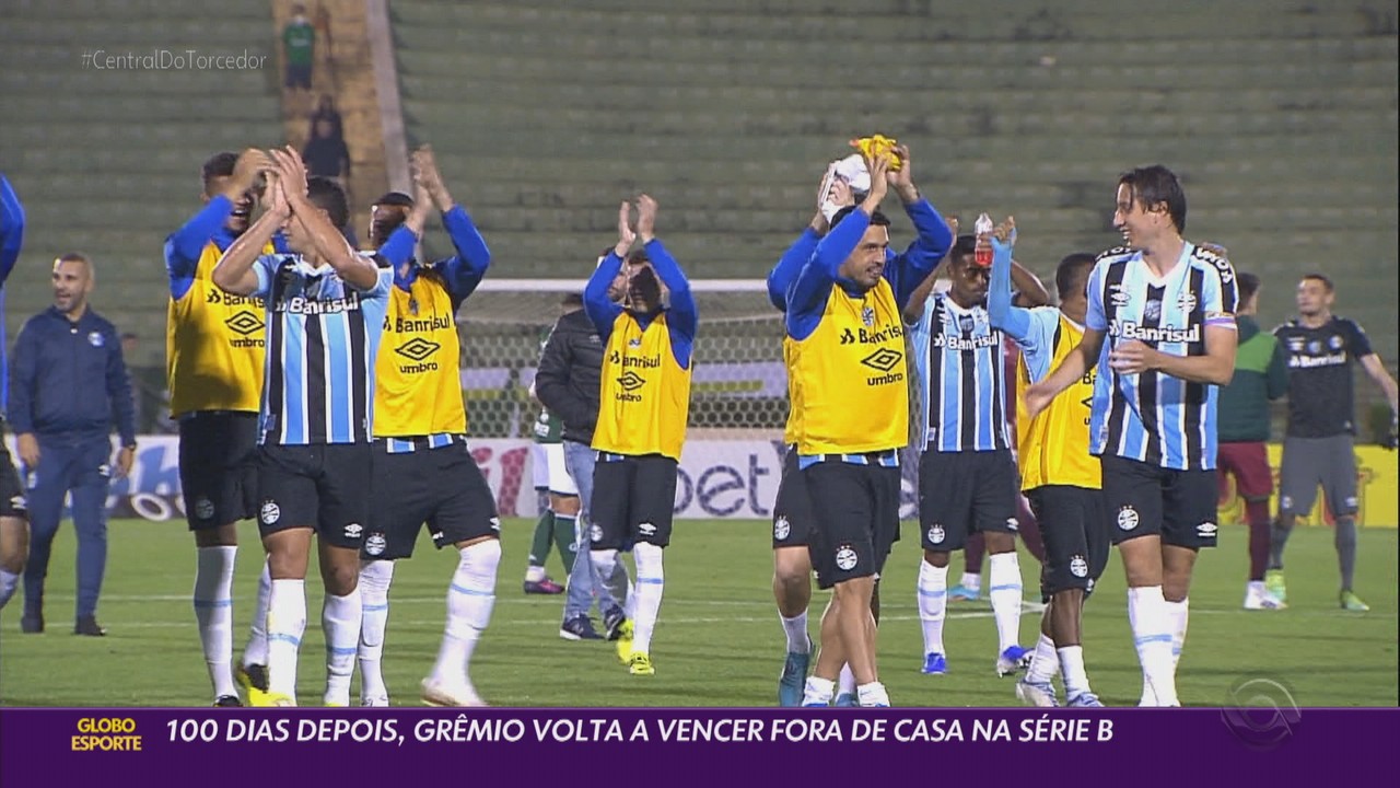 Depois de 100 dias, Grêmio volta a vencer fora de casa na Série B e sobe na tabela
