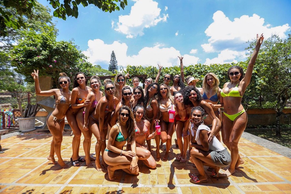 As meninas curtem sábado de sol — Foto: Eder Ortega/Divulgação