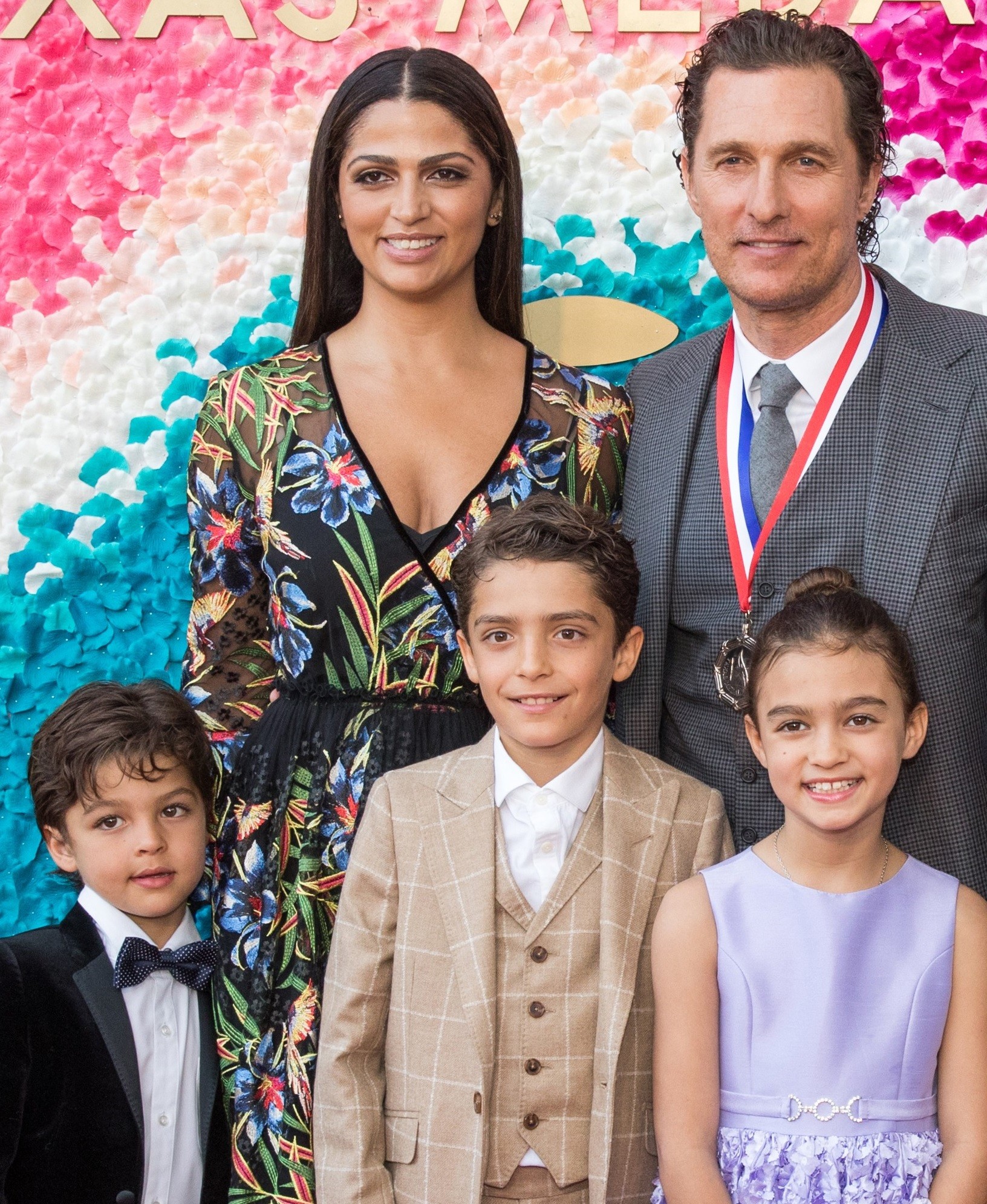 Matthew McConaughey, Camila Alves e os filhos (Foto: Getty Images)