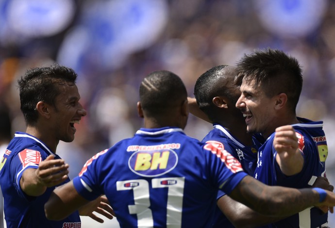 Narrador: Cruzeiro pode sonhar com Libertadores apesar da dificuldade